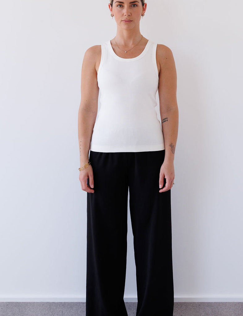 Max Pant in Black Mabel