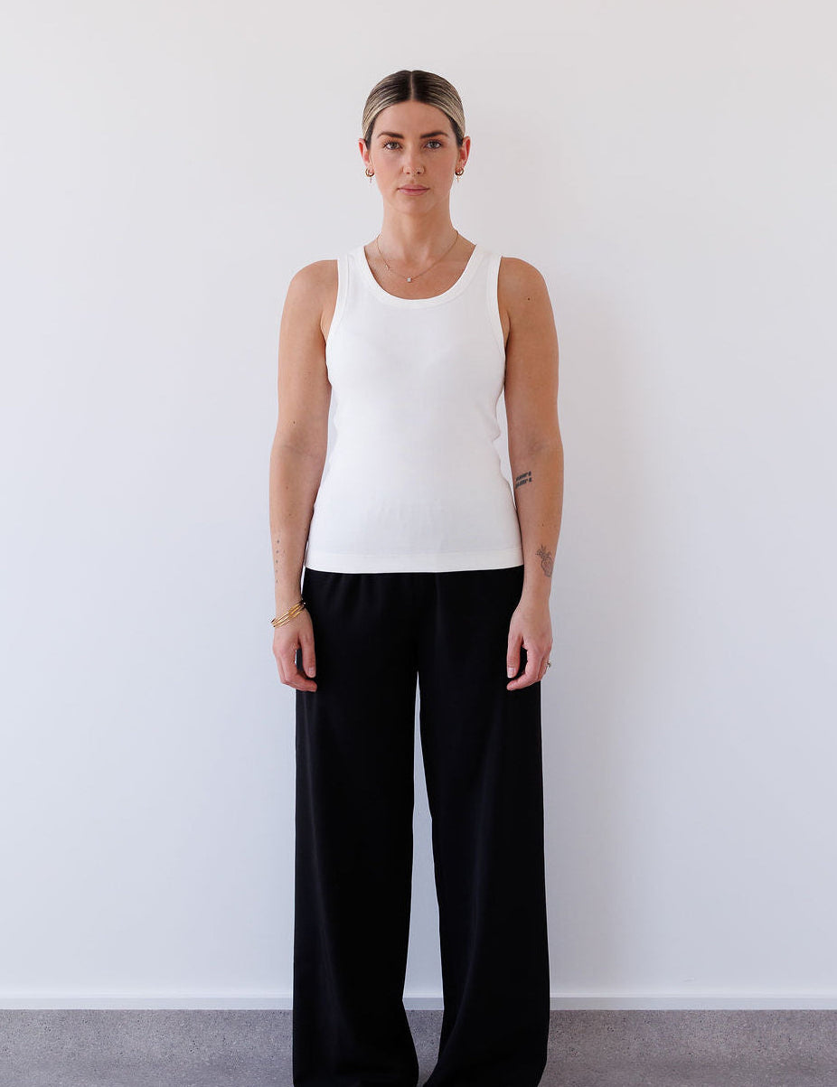 Max Pant in Black Mabel