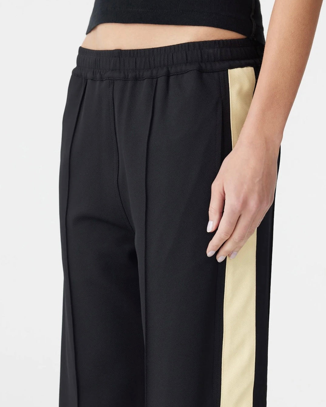 Twill Stripe Detail Pant Black/Yellow BASSIKE