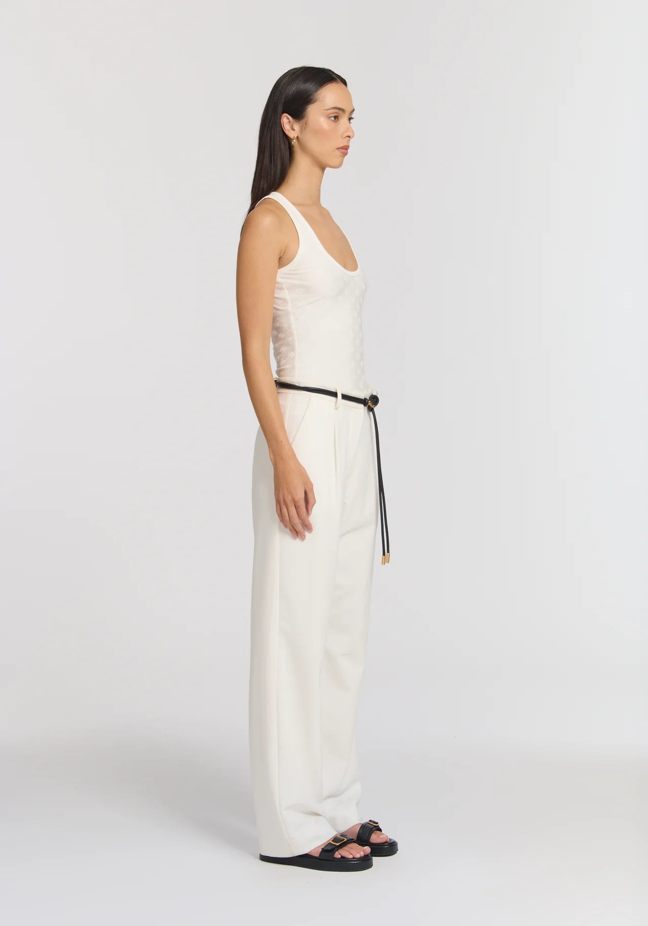 Saint Tank in White Viktoria + Woods