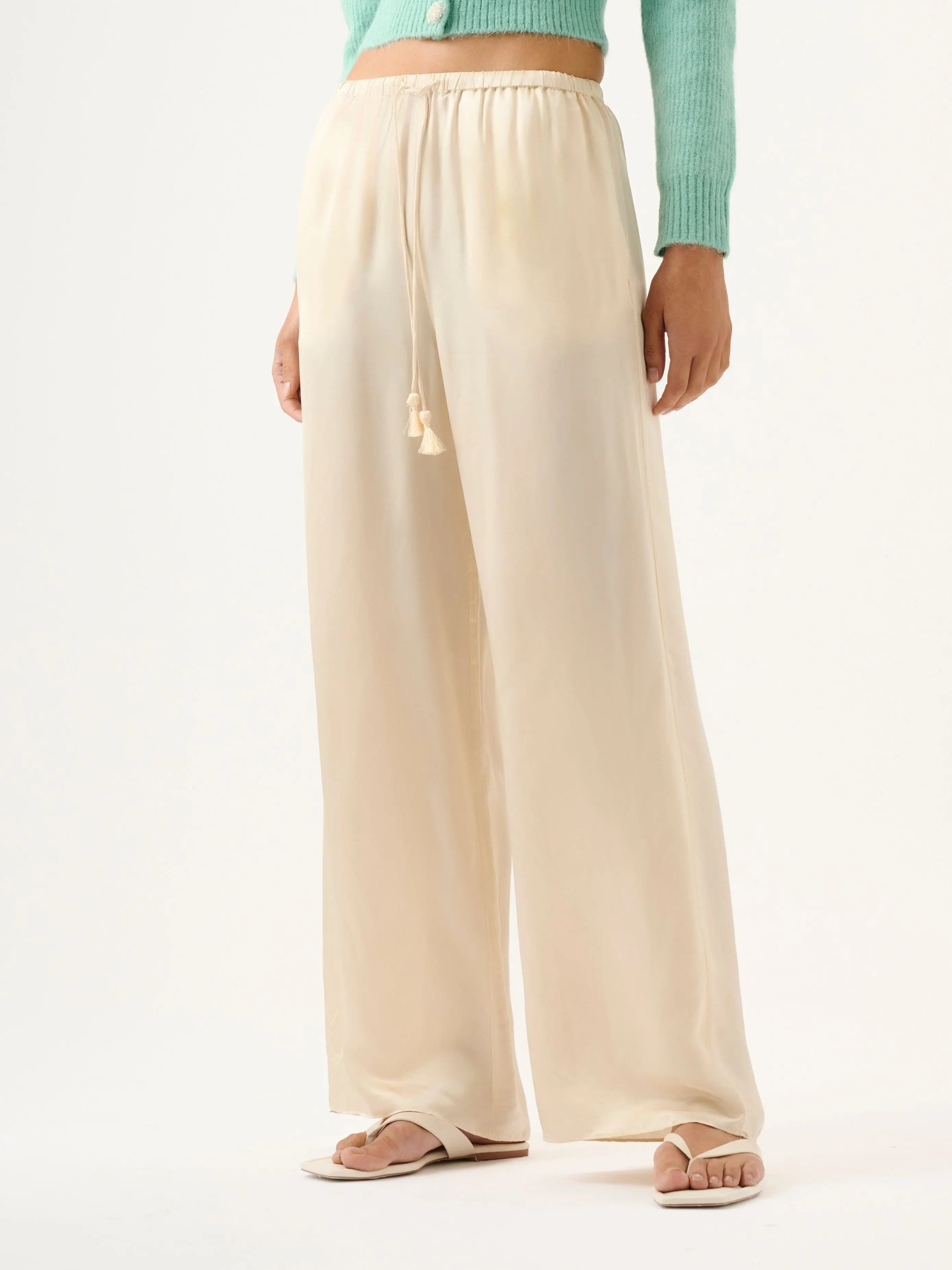 Miles Pant in Ivory Roame