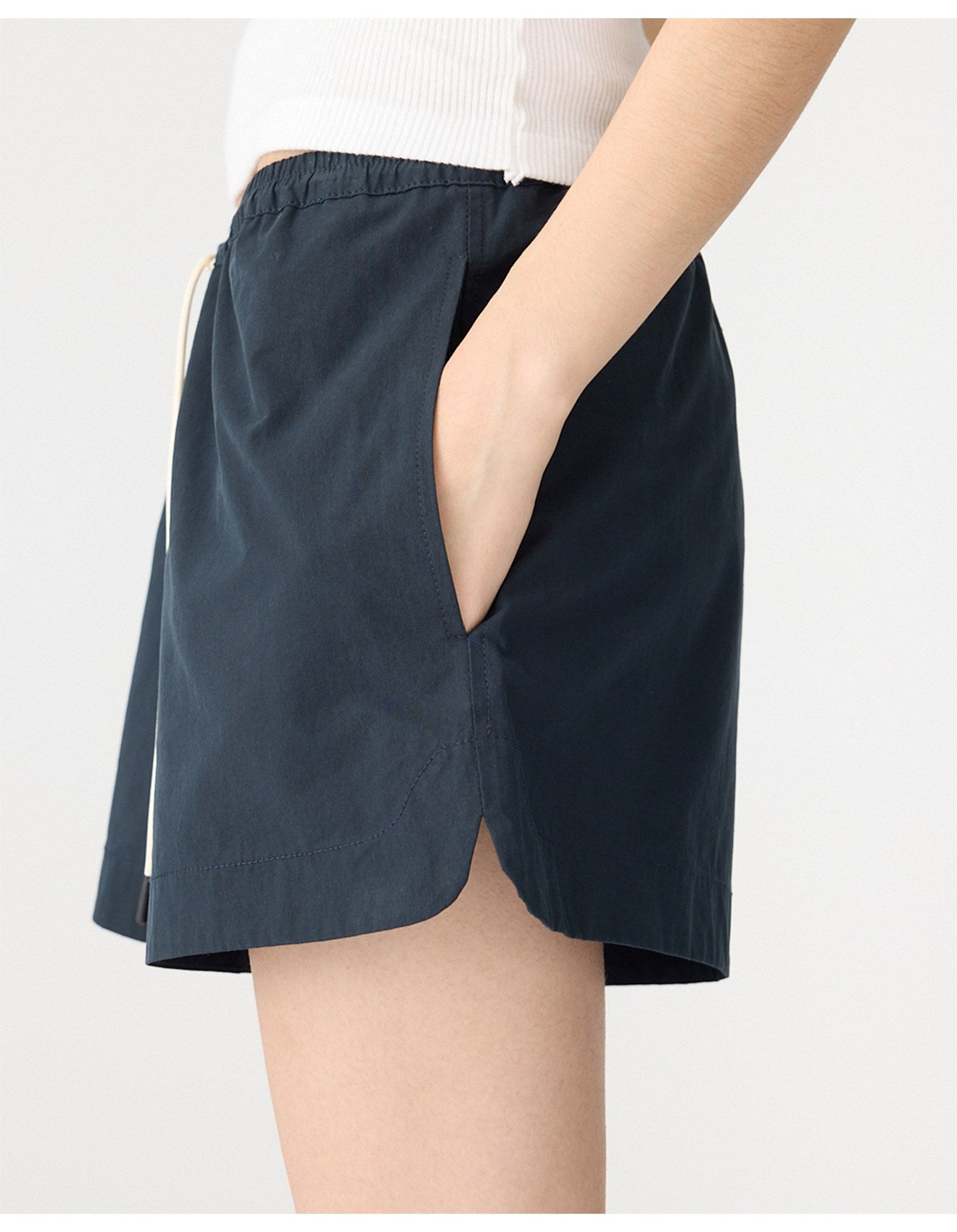 Crushed Cotton Tennis Short in Ink Bassike
