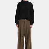 Romana Sweater in Black Sir.