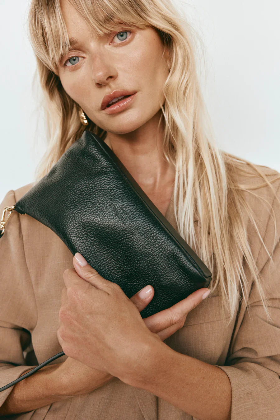 Ashley Black Leather Crossbody Bag Vestirsi