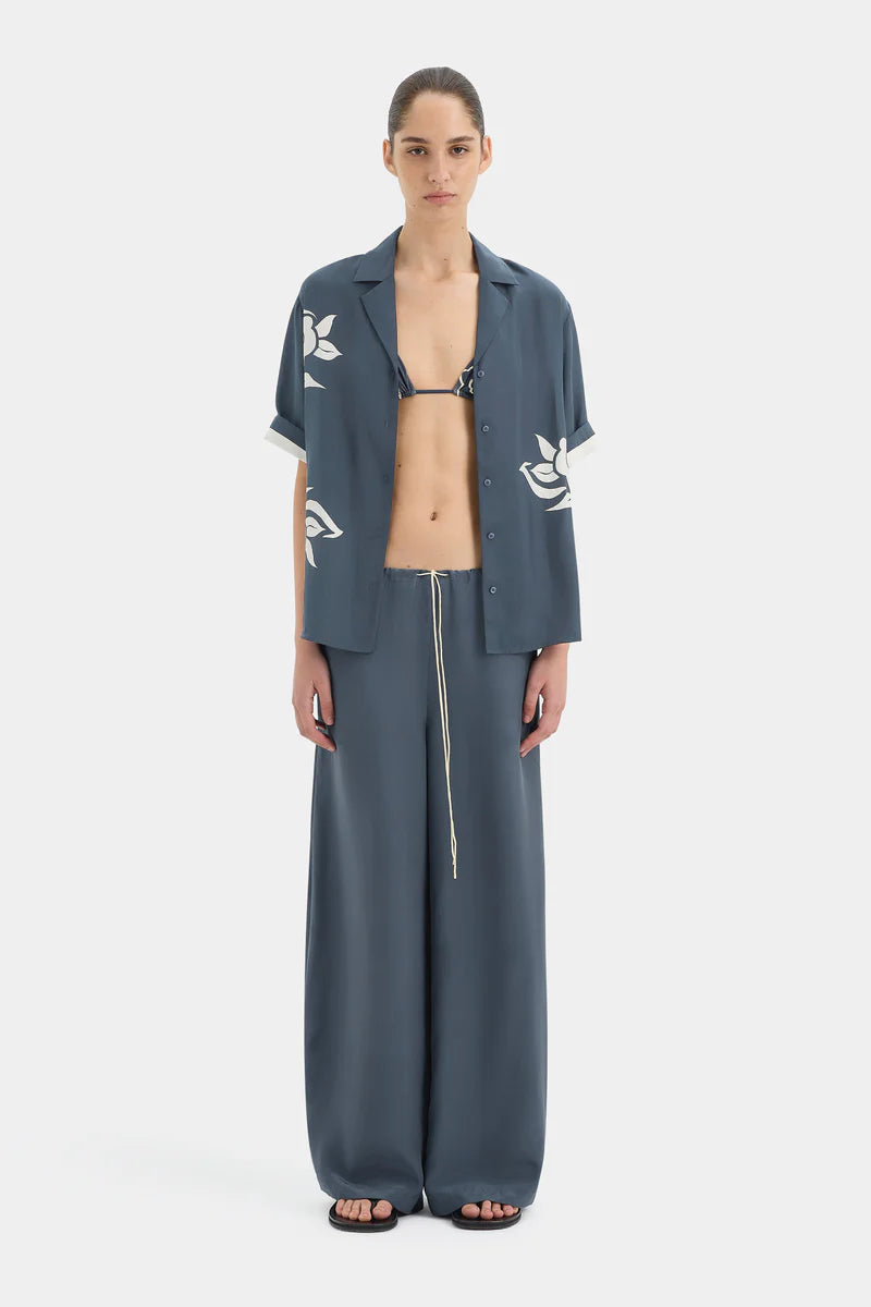 Lilou Drawstring Pant in Charcoal Sir.