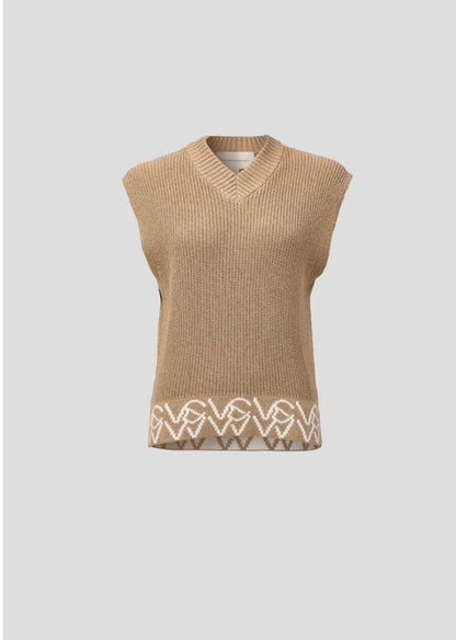 Universal Camel Knit with Contrast V&W insignia