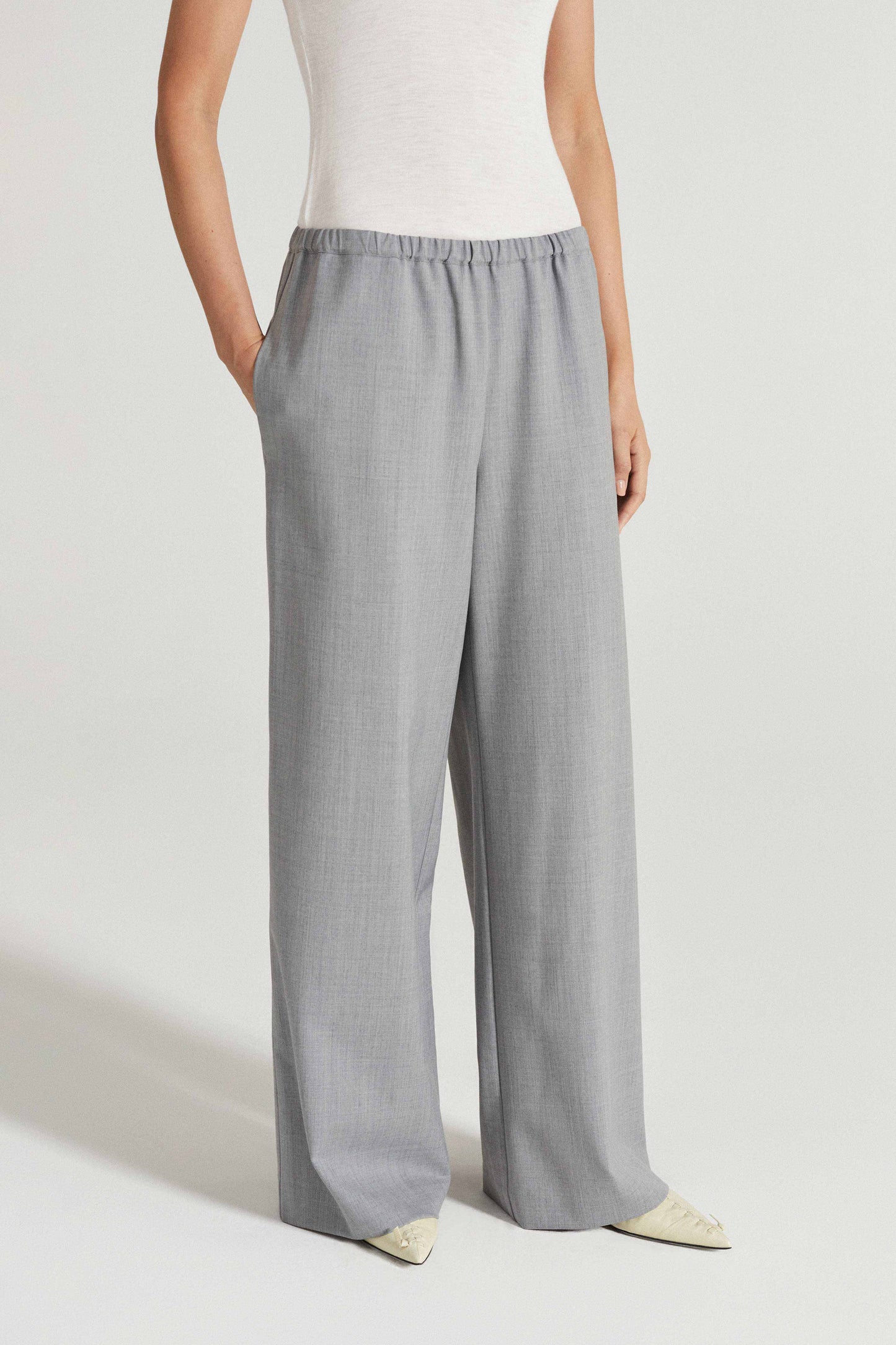 Natalie Pants in Grey