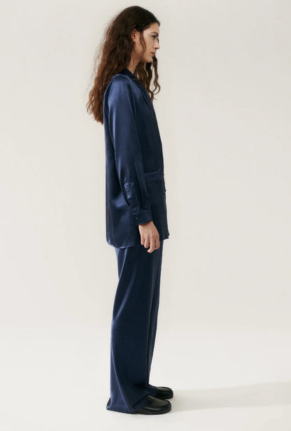 Relaxed Blazer in Midnight by Silk Laundry