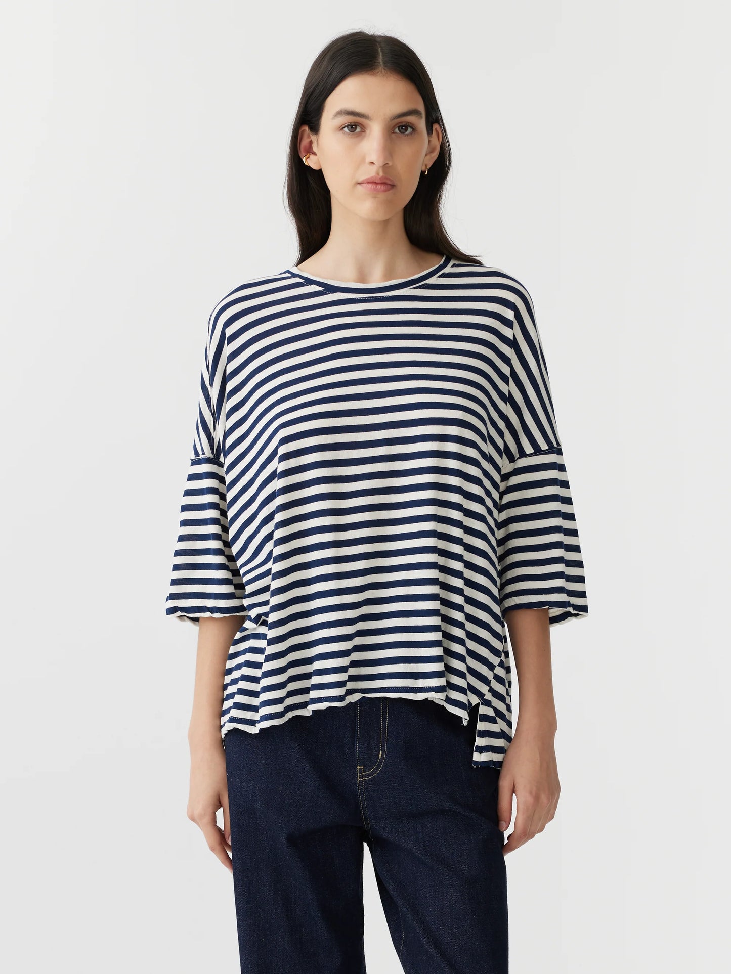 Stripe Side Step Short Sleeve Tshirt in Navy/Undyed