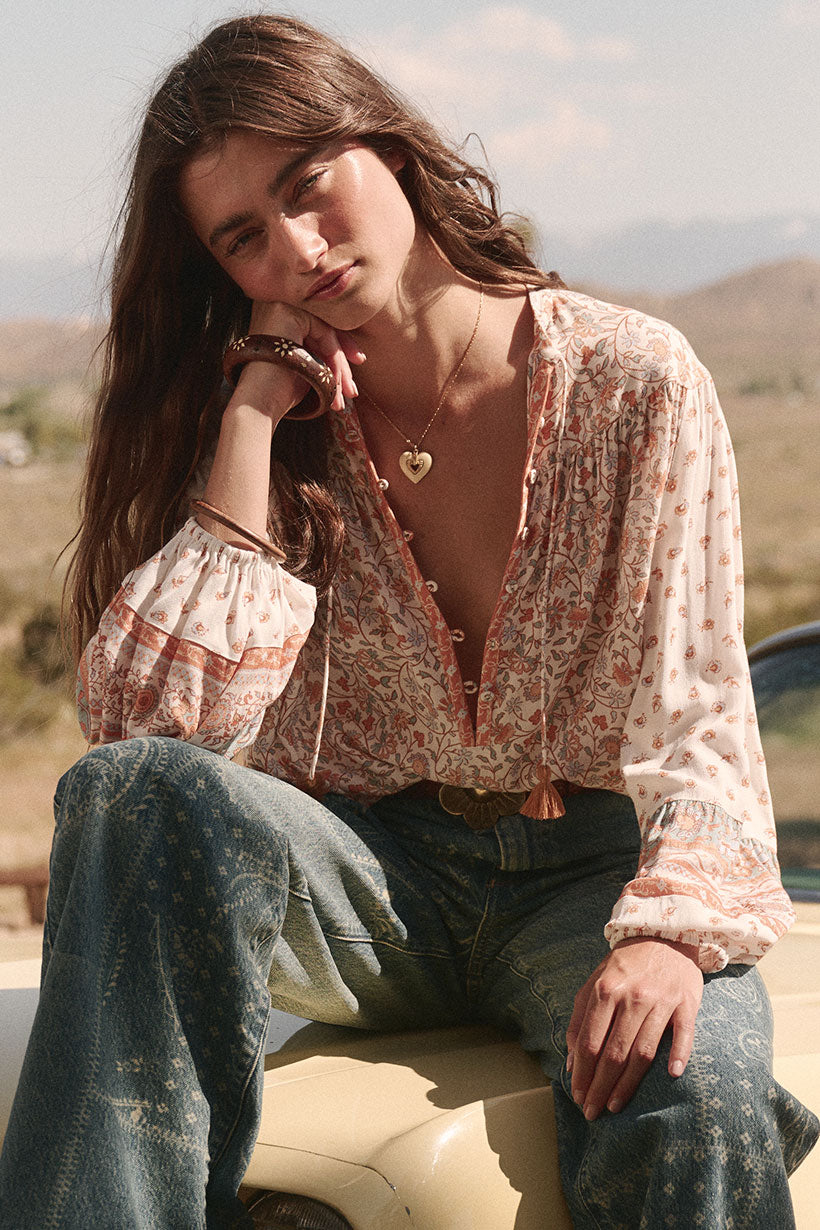 Sunshine Bandit Blouse in Desert Sage