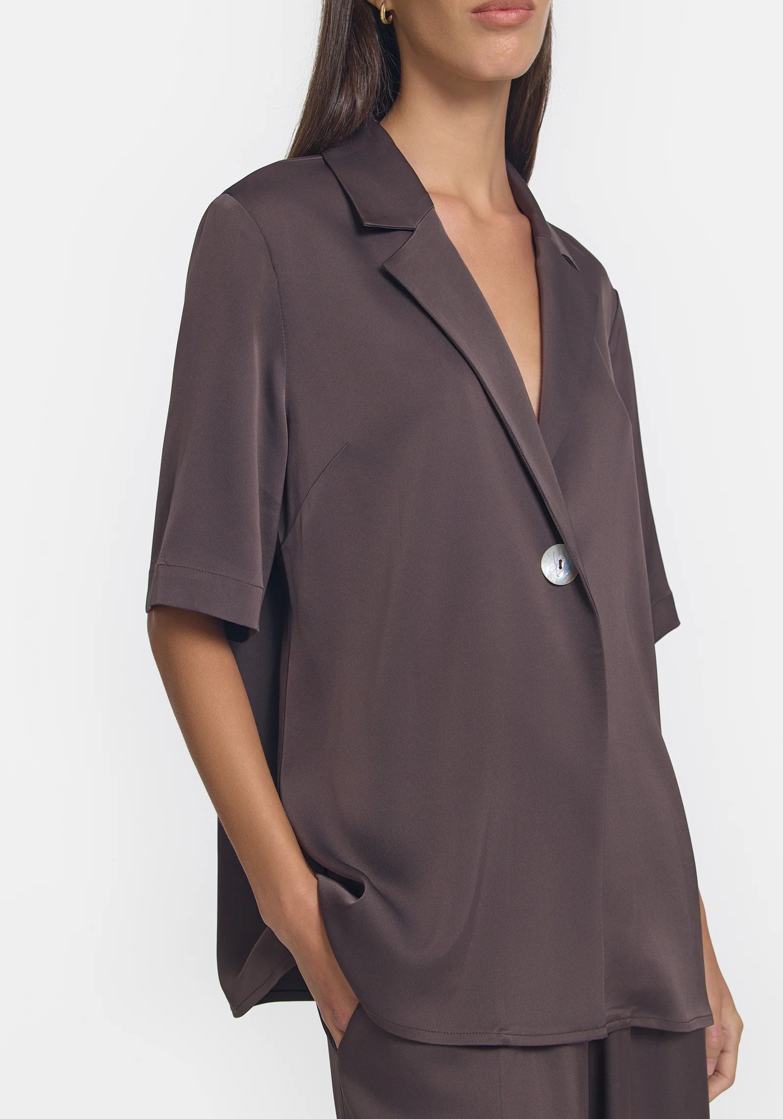 Concert Shirt in Chocolate Viktoria + Woods