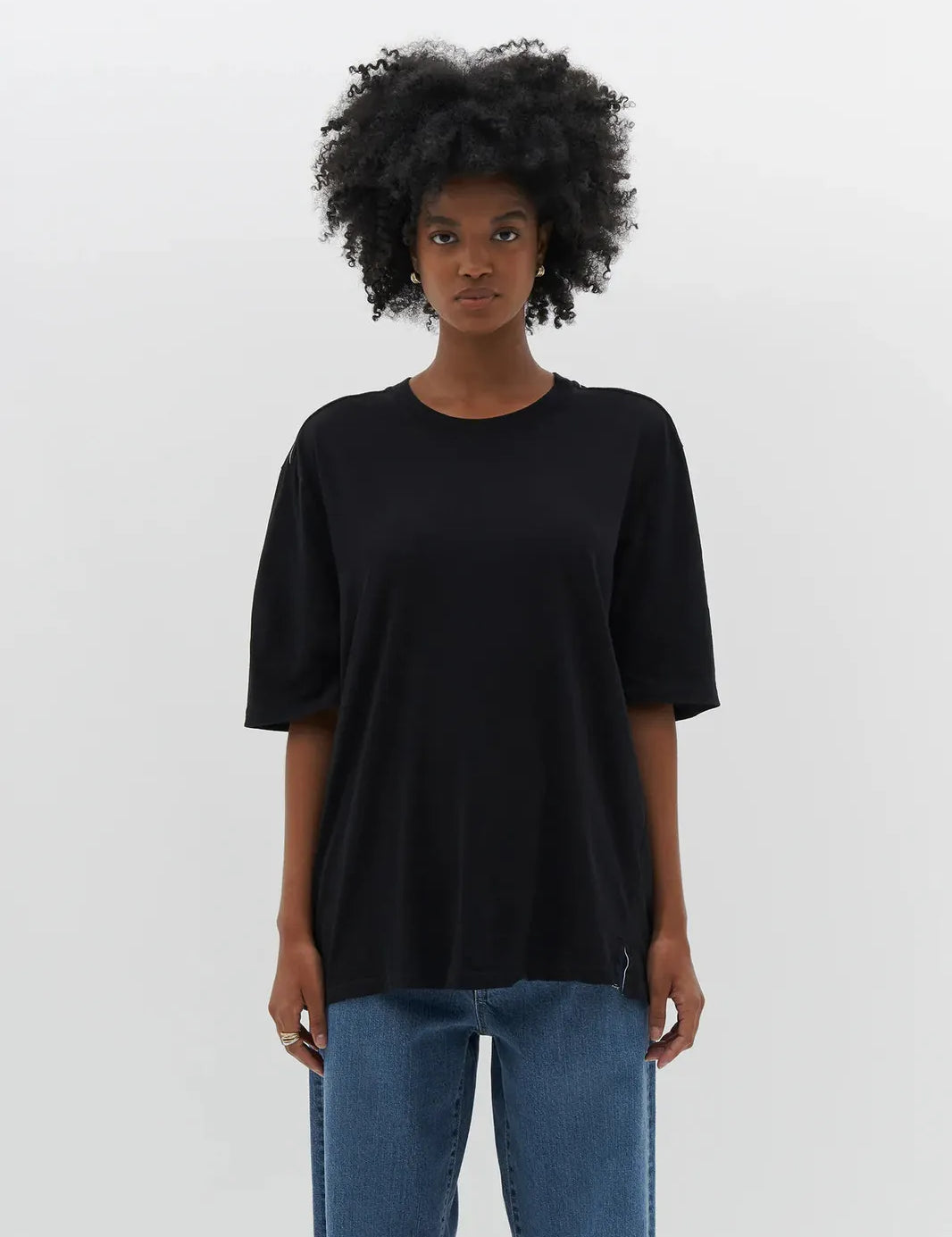 Slouch Boyfriend Short Sleeve T-shirt in Black